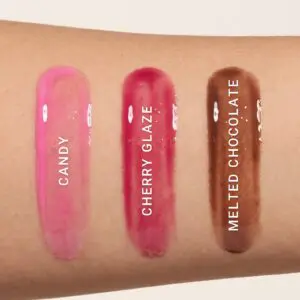 מריחות של שמן שפתיים גאיה על הזרוע: Candy, Cherry Glaze, Melted Chocolate